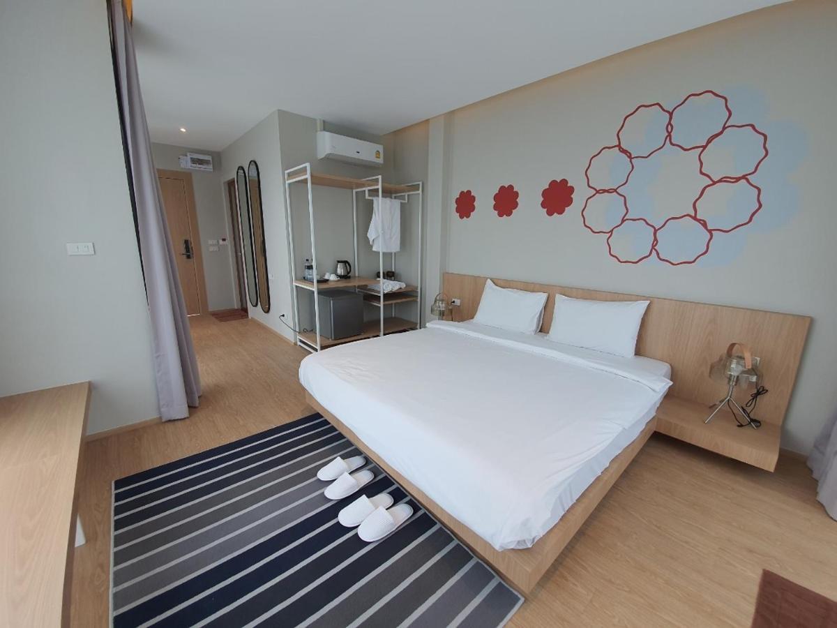 Platinum Hotel Районг Экстерьер фото